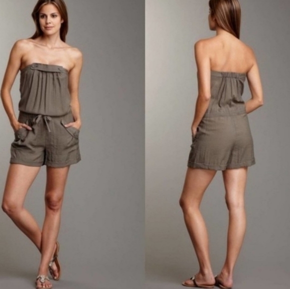 Bcbg maxazria romper. Size 6. On button is a little loose- otherwise EUC - Picture 8 of 8